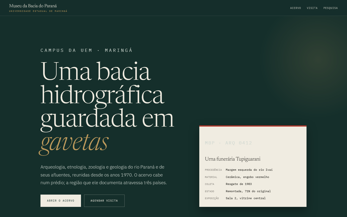 O acervo vira um armário de gavetas que abrem — e a página não usa uma linha de JavaScript.